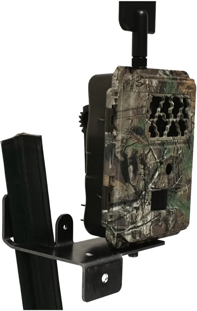 Realtree Trail Camera Mounting and Fence T-Post